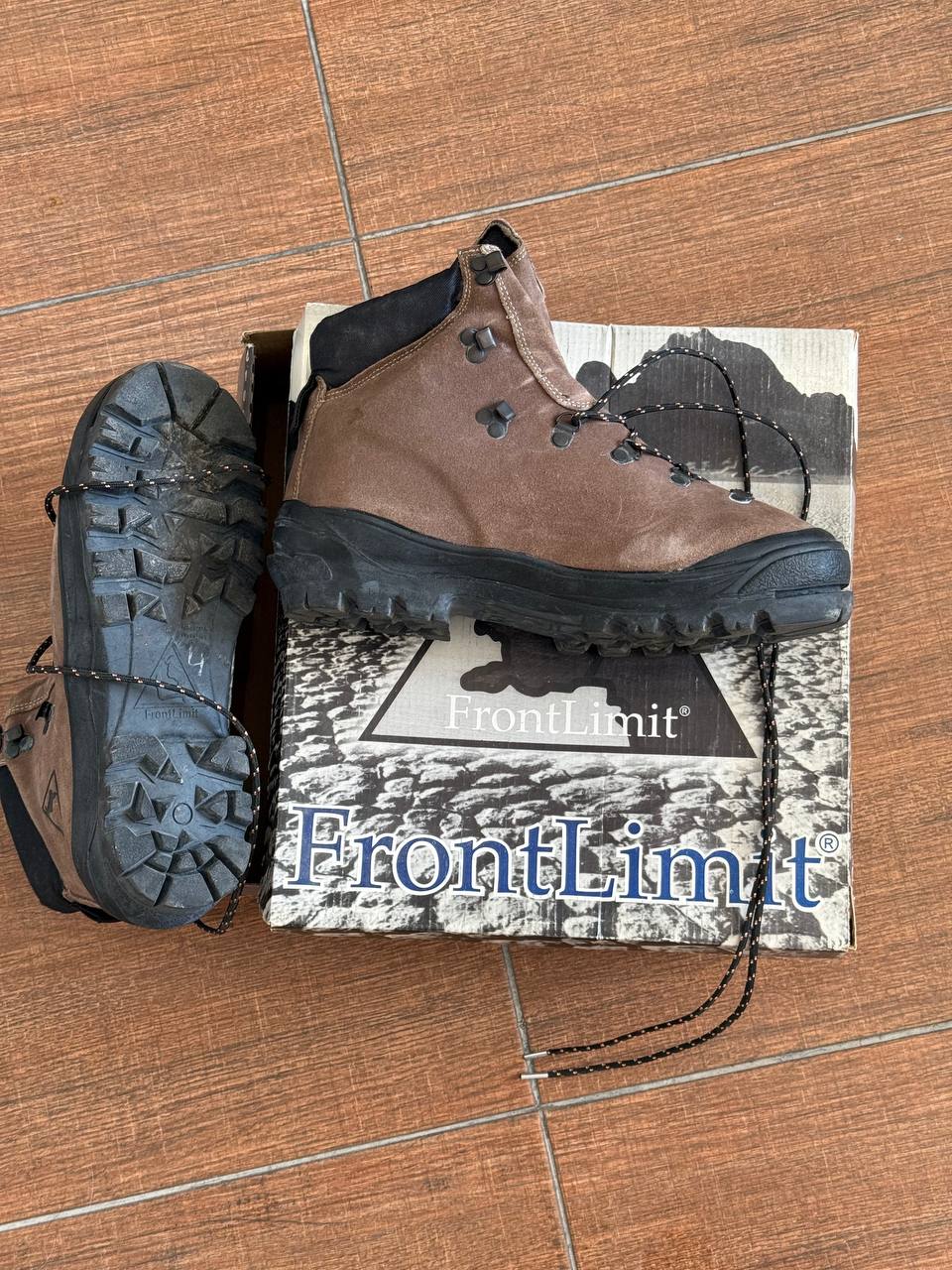 Botas de Montaña Cuero Marrón Talle 44 - Trekking